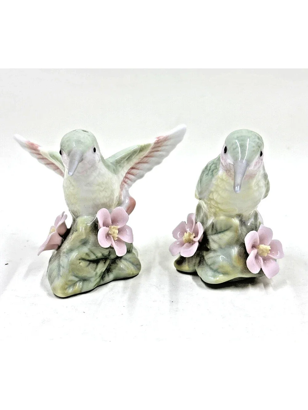 HUMMINGBIRD & FLOWERS Pastel Colored Porcelain Salt & Pepper Shaker Set 2.75
